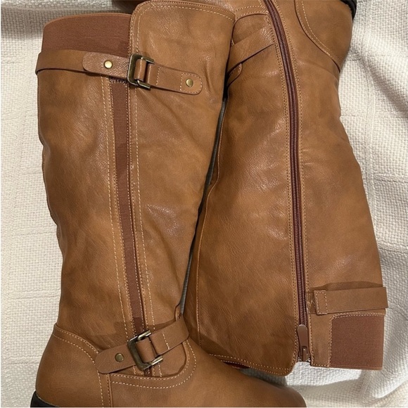 Dream Pairs Brown Faux Fur Lined Boots - Picture 3 of 8